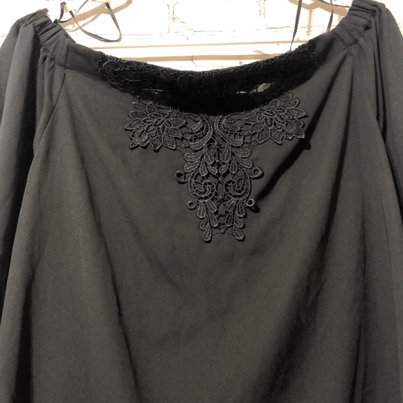 Express sheer cold shoulders - Picture 7 of 10